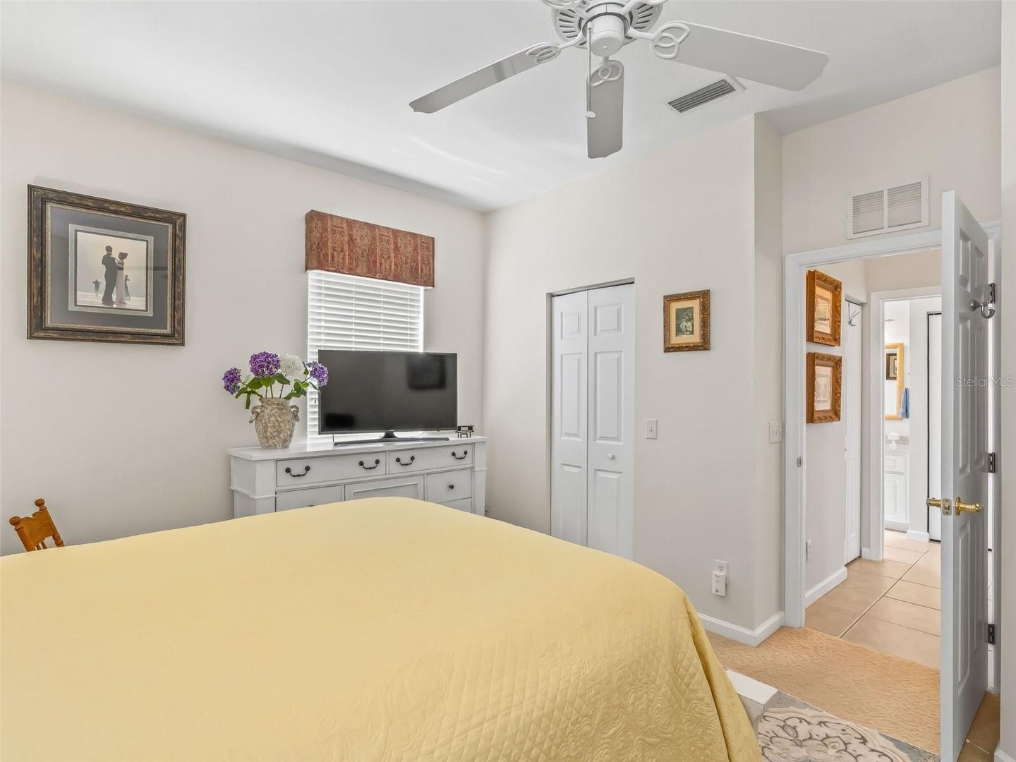 Fabulous Golf Course home with a GOLF CART GARAGE! Welcome to your new – image 29