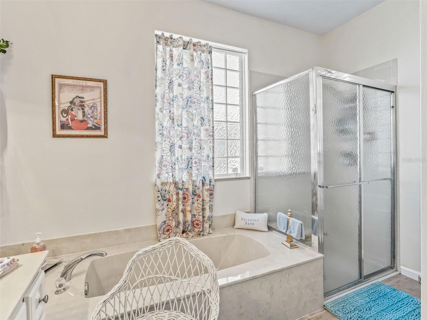 Fabulous Golf Course home with a GOLF CART GARAGE! Welcome to your new – image 25