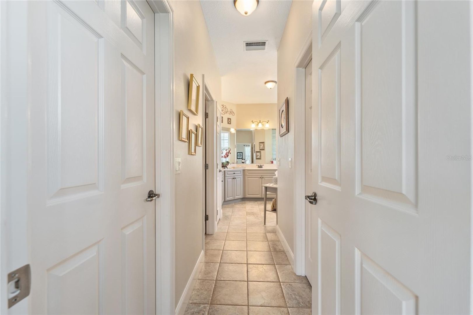 Ocala, Florida, 34480, United States, 4 Bedrooms Bedrooms, ,2 BathroomsBathrooms,Residential,For Sale,2043292