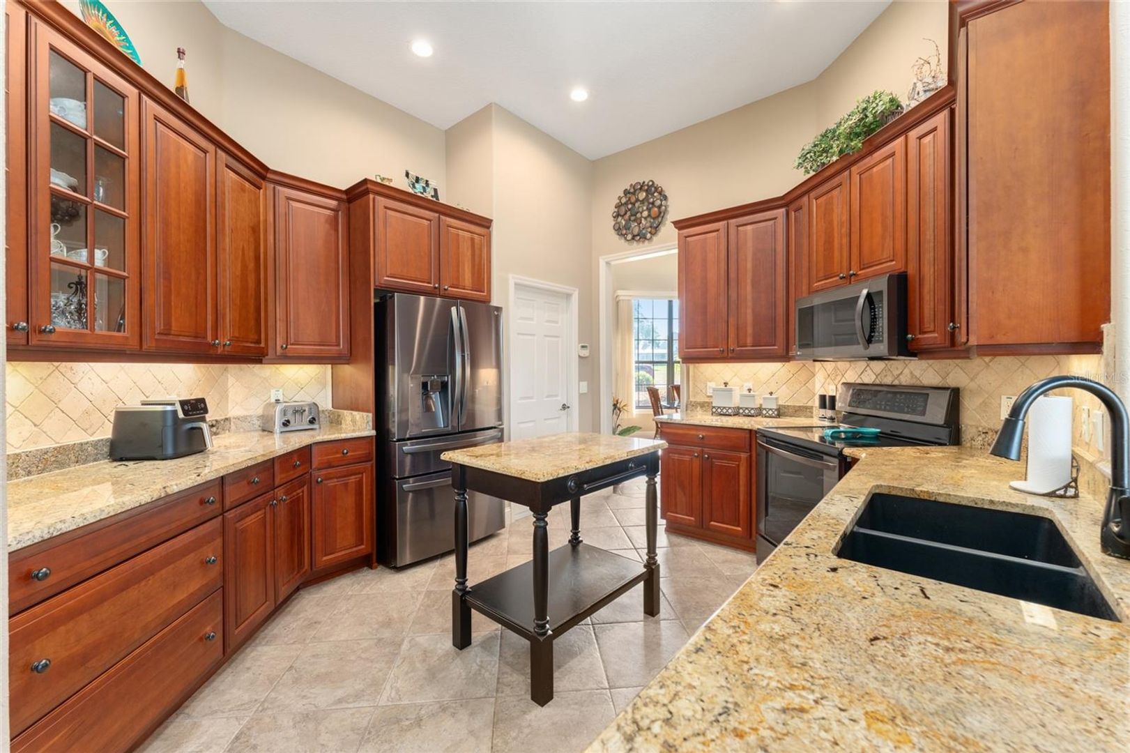 Ocala, Florida, 34480, United States, 4 Bedrooms Bedrooms, ,2 BathroomsBathrooms,Residential,For Sale,2043292